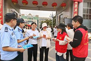 记者：浙江队明日前往墨尔本征战亚冠，莱昂纳多已回国将缺席